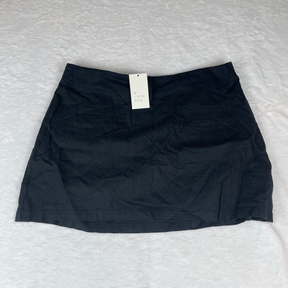 A New Day Short Skirt Women's Size 14 Black Essential Woven Pockets Pull-On